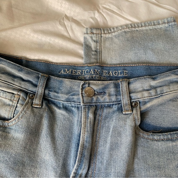 ♡ • SOLD!! American Eagle Mom Jeans | Size 10 - Picture 5 of 9